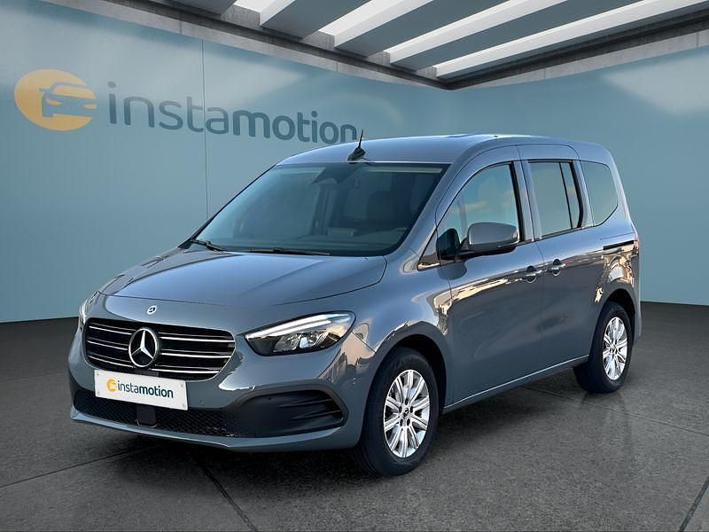 Grau Gebraucht 2025 Mercedes 180 Limousine | 31.799 € (Fairer Preis) - Bild 1/4