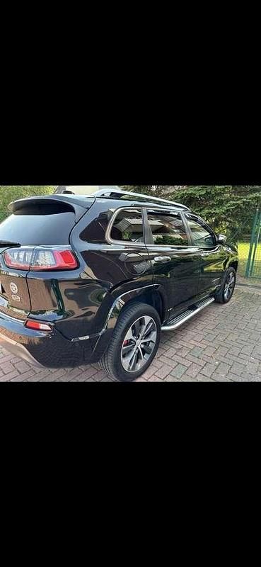Gebraucht Jeep Cherokee Overland 195 PS (143 kW) 2019 Schwarz SUV