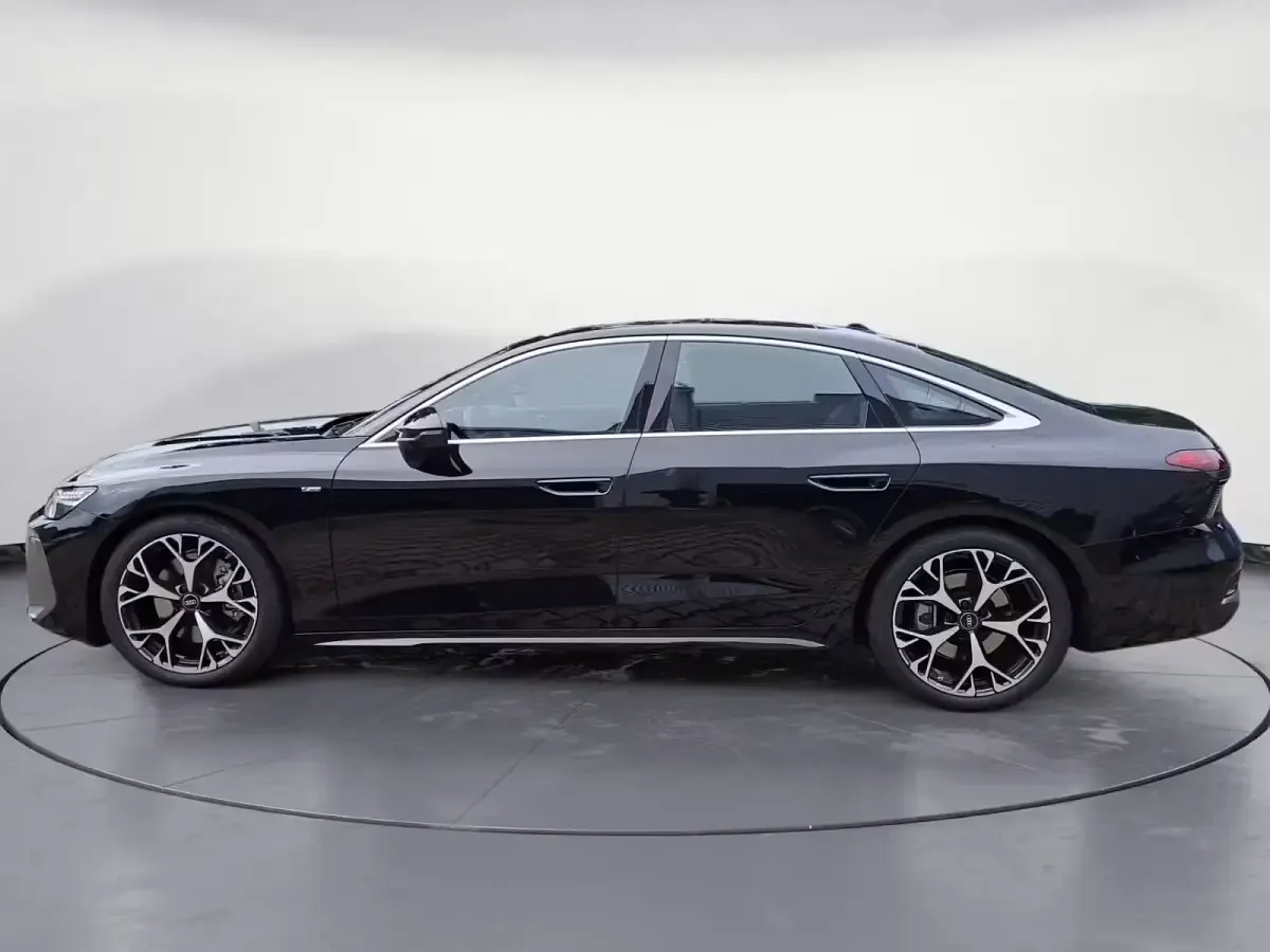 Gebraucht Audi A6 S-Line 204 PS (150 kW) 2025 Schwarz Limousine