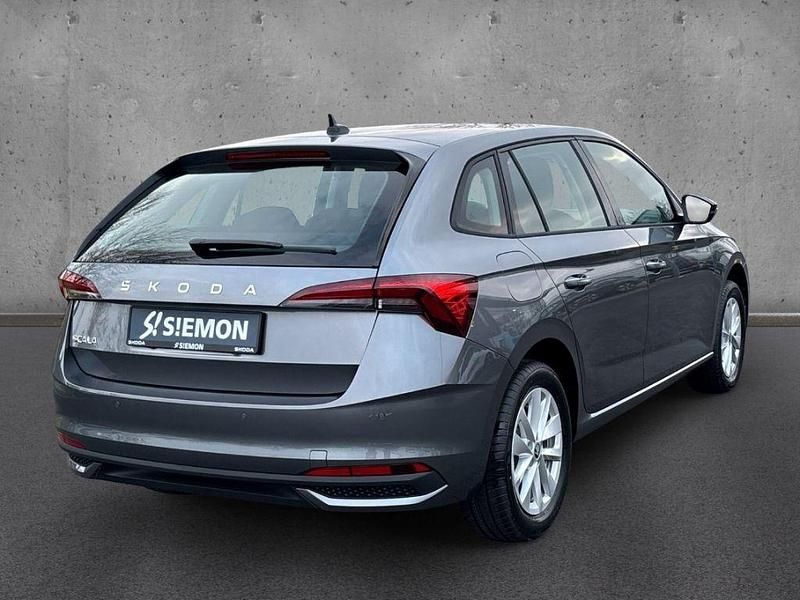 Neu Skoda Scala Selection 95 PS (69 kW) 2026 Graphitegrau Kleinwagen