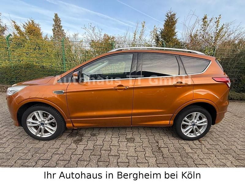 Gebraucht Ford Kuga Individual 150 PS (110 kW) 2016 Gold SUV