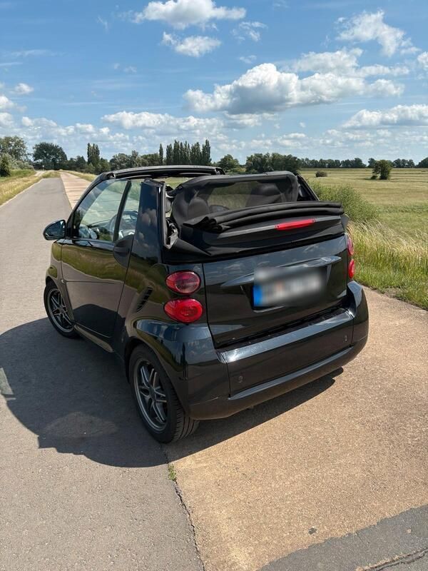 Schwarz Gebraucht 2007 Smart ForTwo Cabrio Cabrio | 5.999 € - Bild 1/4