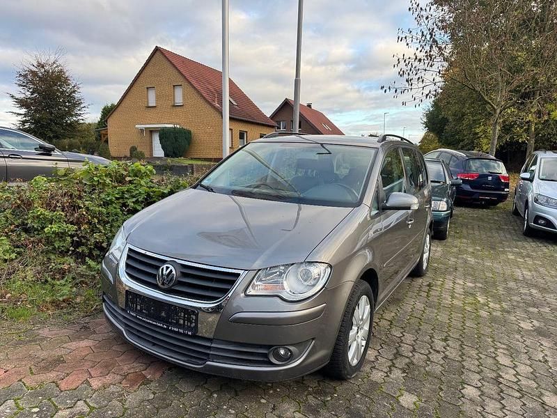 Slate grey Gebraucht 2007 VW Touran Trendline Van / Kleinbus | 4.500 € (Fairer Preis) - Bild 1/4