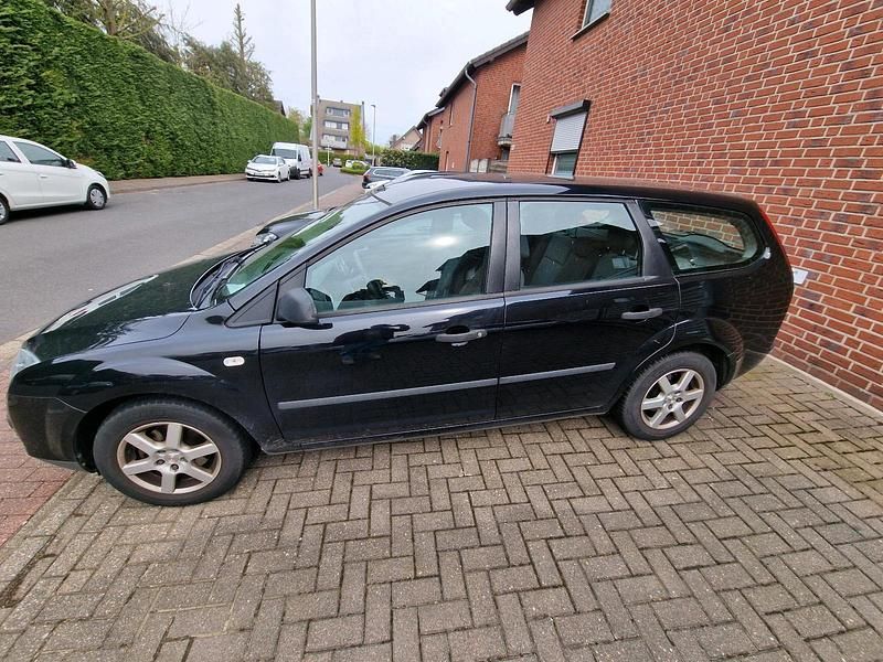 Second-hand Ford Focus 125 CP (91 kW) 2006 Negru Break