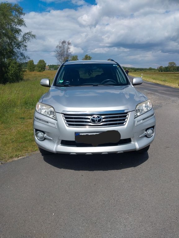 Grau Gebraucht 2012 Toyota RAV4 Life SUV | 10.700 € (Guter Preis) - Bild 1/4