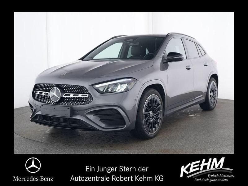 Mountain grau (metallic) Gebraucht 2024 Mercedes GLA220 AMG SUV | 43.989 € (Fairer Preis) - Bild 1/4
