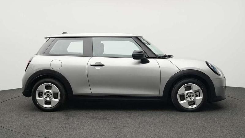 Gebraucht Mini Cooper Classic 156 PS (114 kW) 2024 Grau Kleinwagen