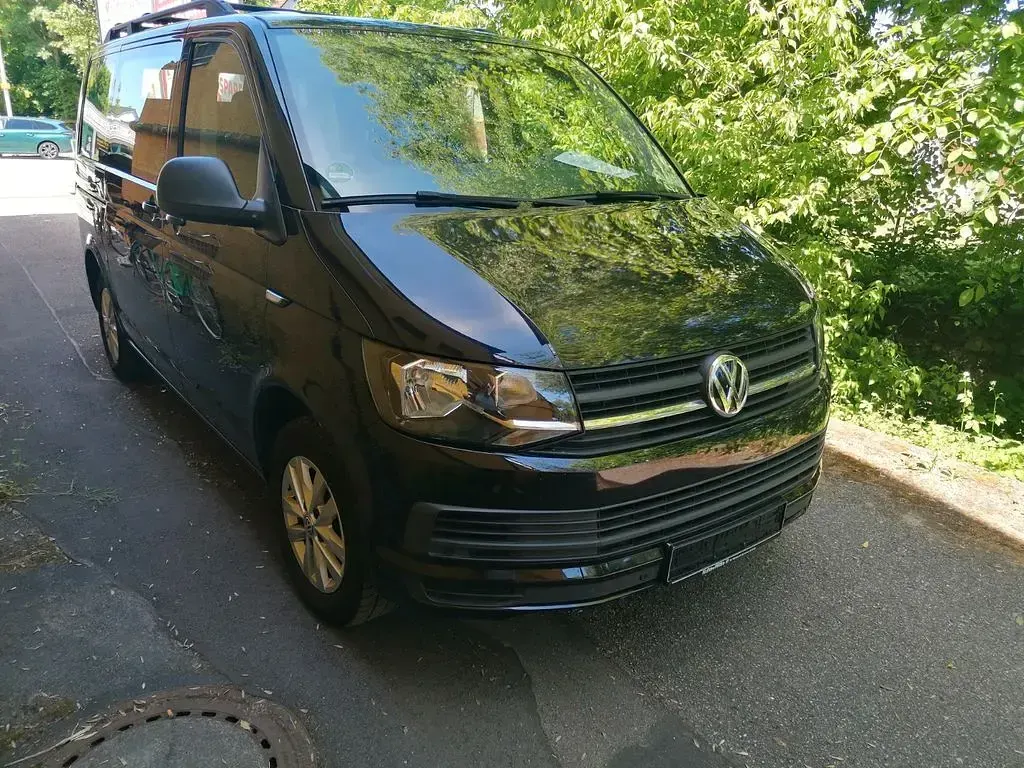 Gebraucht VW Multivan 102 PS (75 kW) 2015 Schwarz Van / Kleinbus
