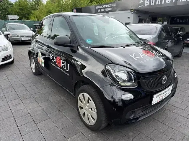 Gebraucht Smart ForFour 90 PS (66 kW) 2019 Schwarz Kleinwagen