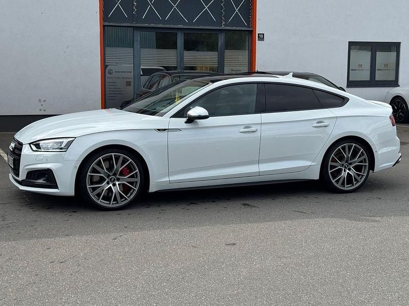 Weiß Gebraucht 2019 Audi S5 Sportback Sport Kleinwagen | 42.499 € (Fairer Preis) - Bild 1/4