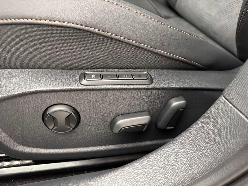 Gebraucht Cupra Leon VZ 272 PS (200 kW) 2025 Schwarz Limousine