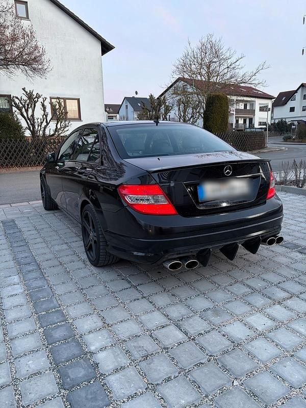 Gebraucht Mercedes C250 204 PS (150 kW) 2009 Schwarz Limousine