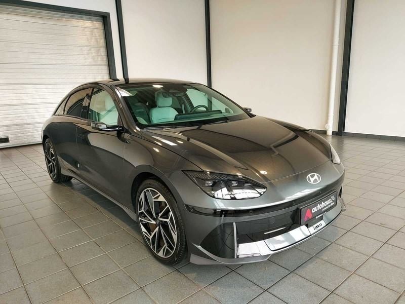 Grau Gebraucht 2024 Hyundai Ioniq 6 Limousine | 37.970 € (Fairer Preis) - Bild 1/4