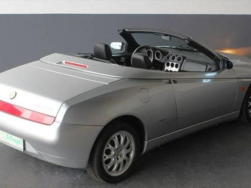 Gebraucht Alfa Romeo Spider 150 PS (110 kW) 2001 Silber Cabrio