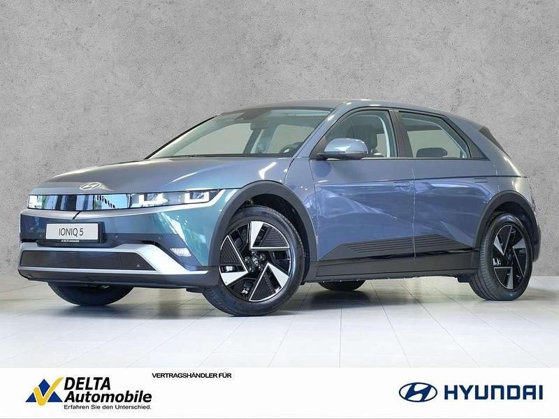 Schwarz Neu 2025 Hyundai Ioniq 5 Basis SUV | 36.580 € (Superpreis) - Bild 1/4
