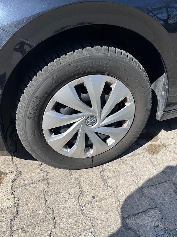 Gebraucht VW Polo 75 PS (55 kW) 2017 Schwarz Kleinwagen