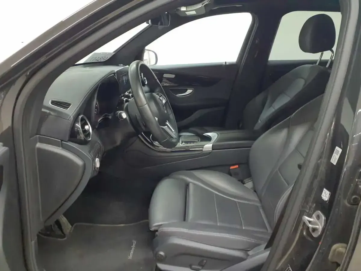 Gebraucht Mercedes GLC220 194 PS (142 kW) 2022 Graphitgrau metallic SUV