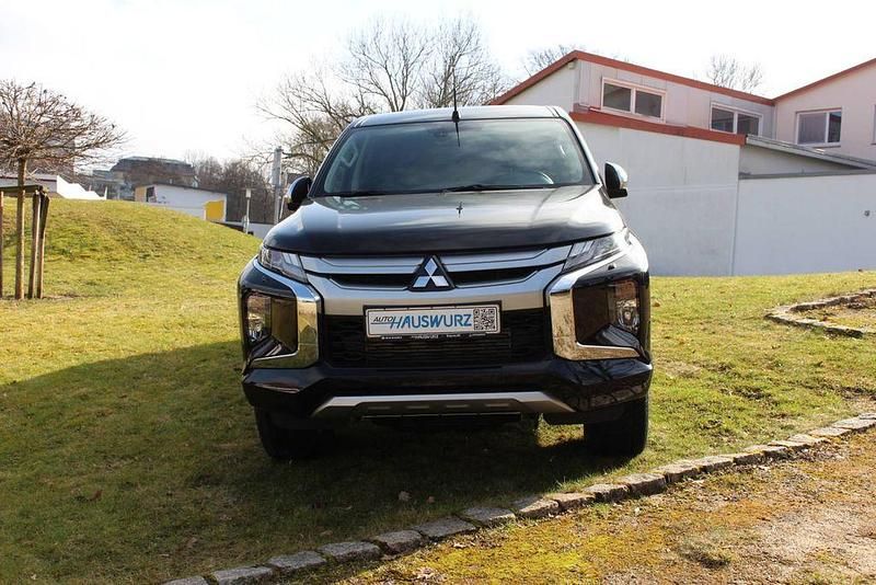 Gebraucht Mitsubishi L200 Select 150 PS (110 kW) 2021 Schwarz Pickup