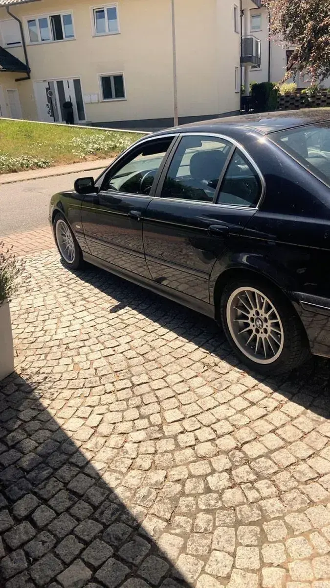 Gebraucht BMW 530 M Sport 231 PS (169 kW) 2001 Schwarz Limousine