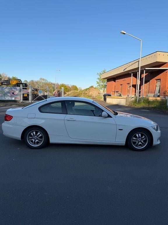 Second-hand BMW 320 184 CP (135 kW) 2013 Alb Coupe