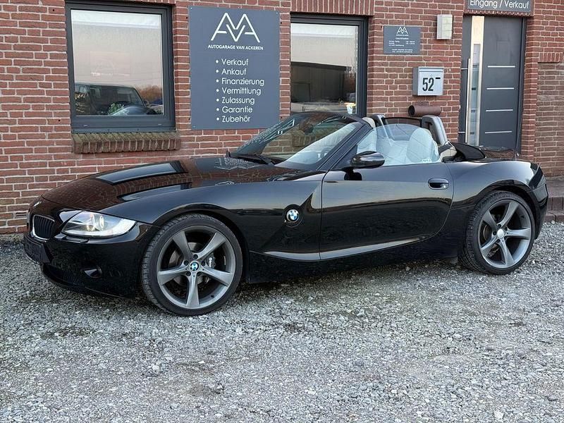 Gebraucht BMW Z4 Sport Line 170 PS (125 kW) 2005 Schwarz Cabrio
