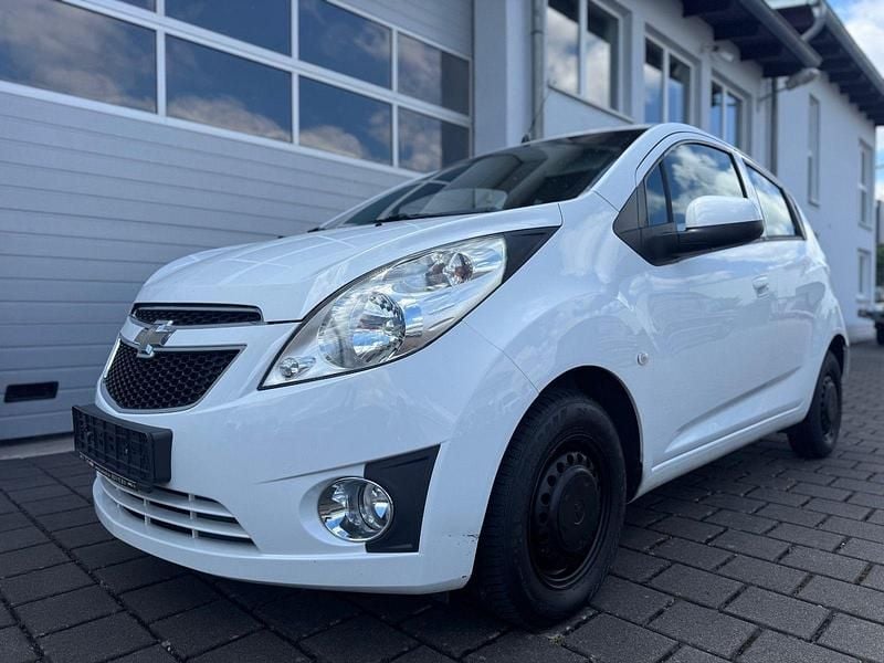 Gebraucht Chevrolet Spark 68 PS (50 kW) 2013 Weiß Kleinwagen