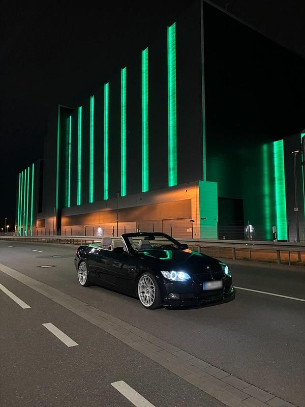 Gebraucht BMW 325 Cabriolet 197 PS (144 kW) 2008 Schwarz Cabrio