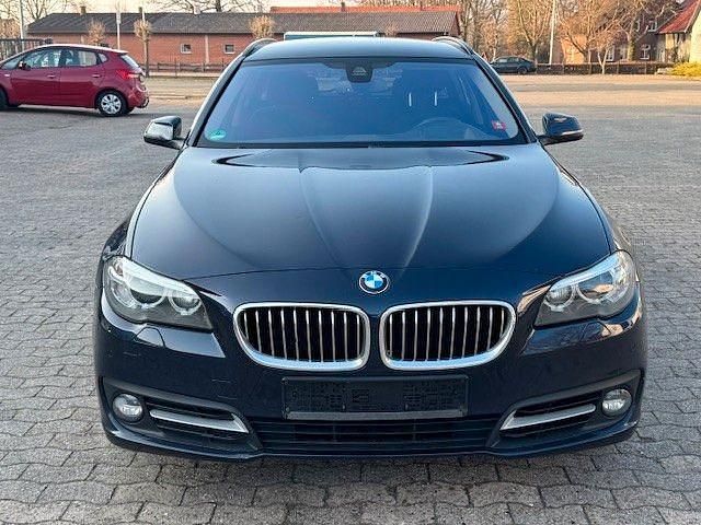 Gebraucht BMW 520 190 PS (139 kW) 2016 Blau Kombi