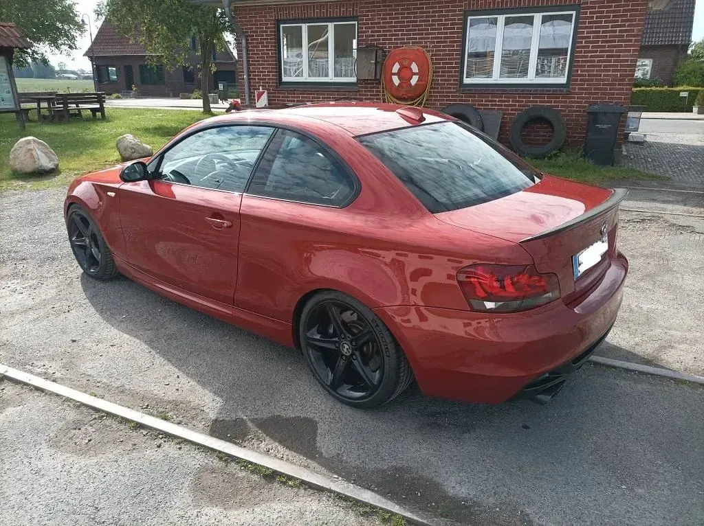 Gebraucht BMW 135 Performance 363 PS (266 kW) 2007 Rot Kleinwagen
