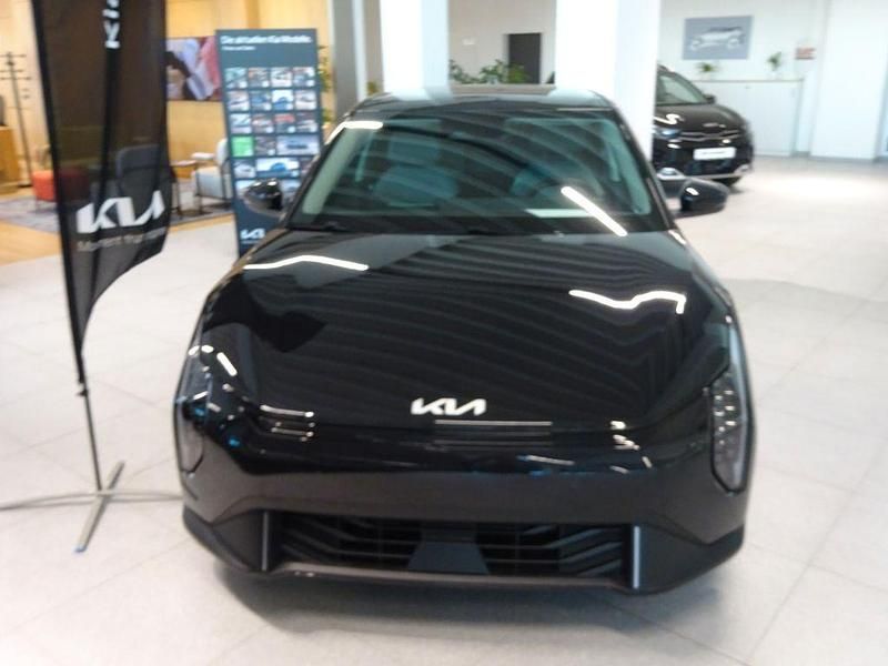 Neu Kia EV4 Earth 150 kW (204 PS) 2025 Schwarz Limousine