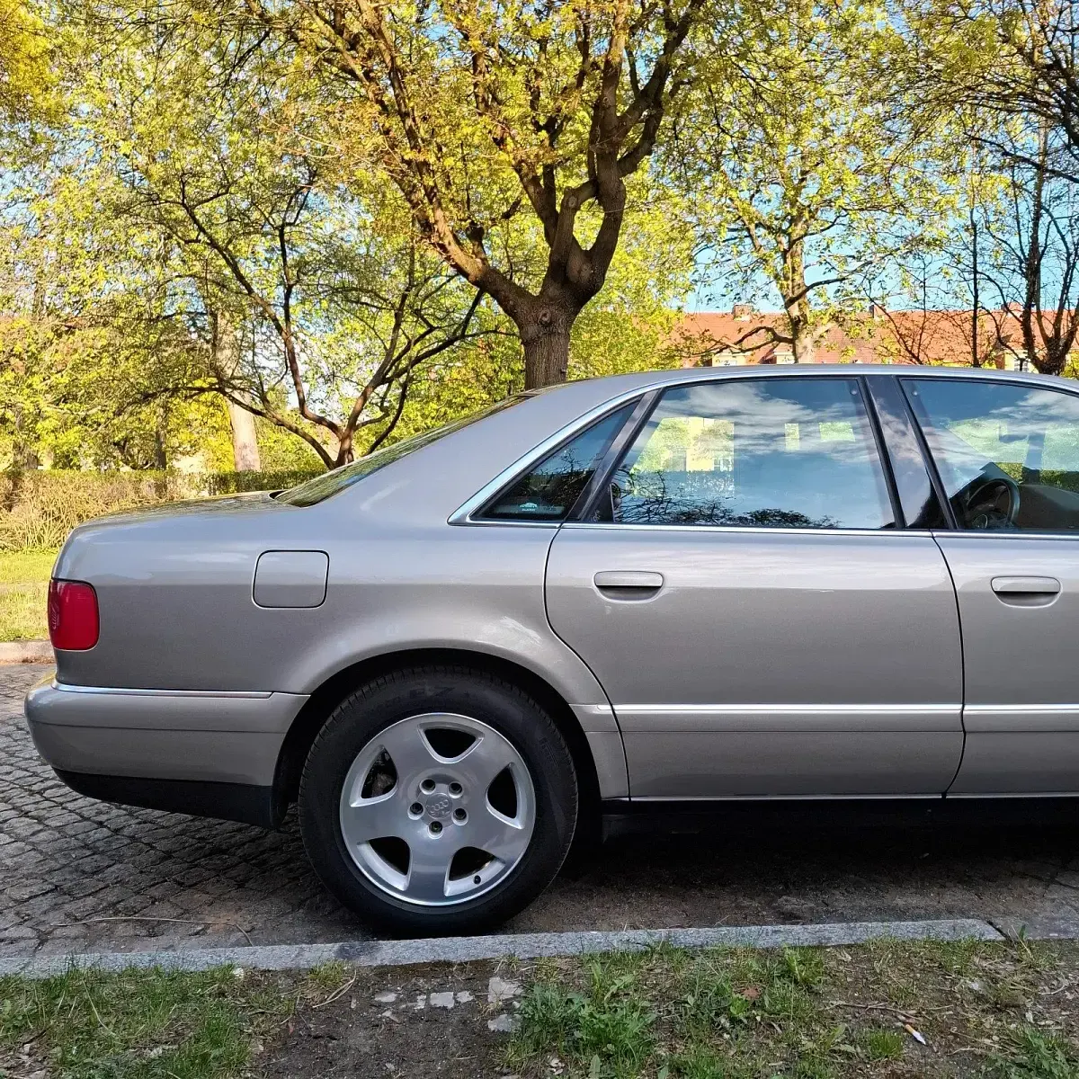Gebraucht Audi A8 Design 260 PS (191 kW) 2000 Beige Limousine