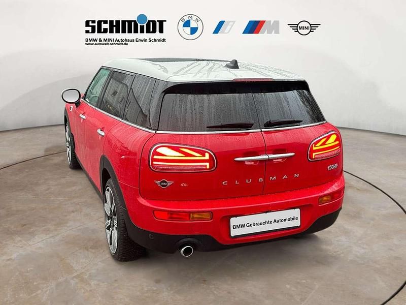 Gebraucht Mini Cooper Clubman Classic 136 PS (100 kW) 2023 Chili red uni Kombi