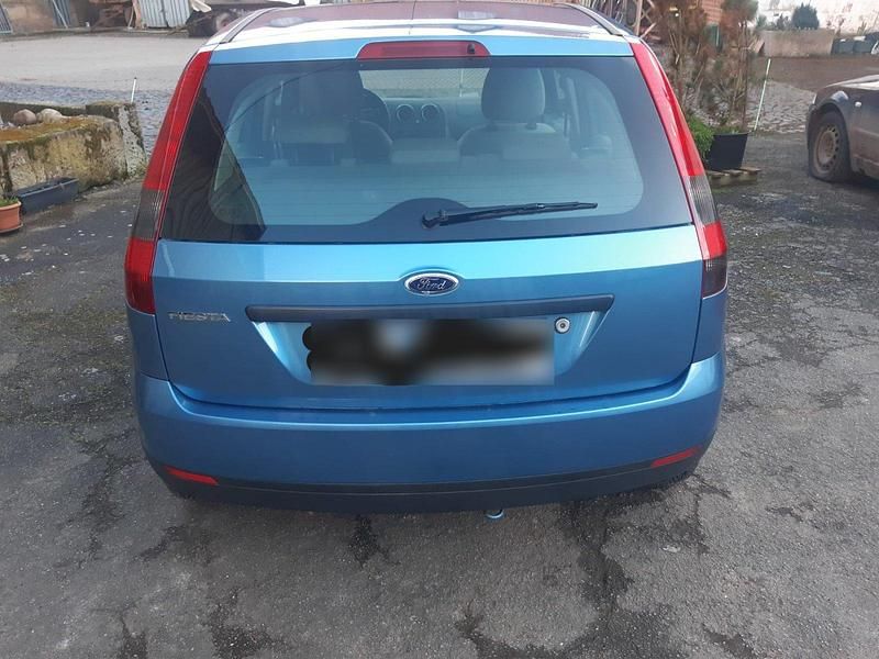 Gebraucht Ford Fiesta 60 PS (44 kW) 2002 Blau Kleinwagen