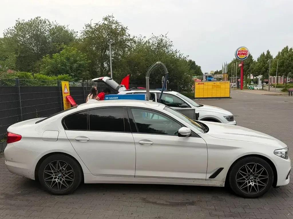 Gebraucht BMW 520 184 PS (135 kW) 2018 Weiß Limousine