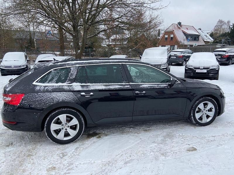 Gebraucht Skoda Superb Ambition 190 PS (139 kW) 2021 Schwarz Kombi