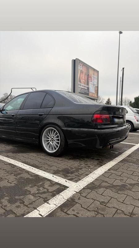 Gebraucht BMW 523 170 PS (125 kW) 1998 Schwarz Limousine