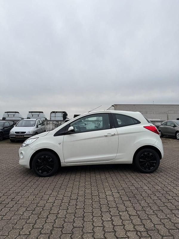 Gebraucht Ford Ka Ambiente 70 PS (51 kW) 2009 Weiß Kleinwagen