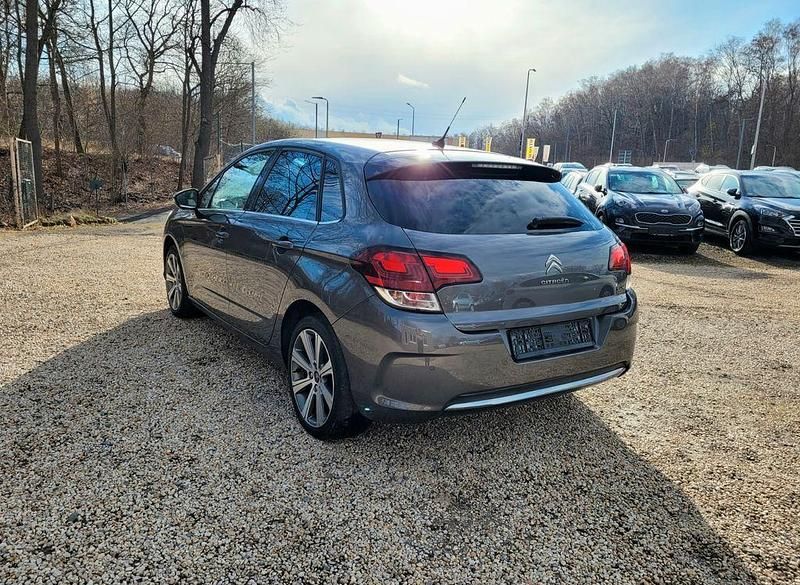Gebraucht Citroën C4 SELECTION 131 PS (96 kW) 2015 Grau Limousine