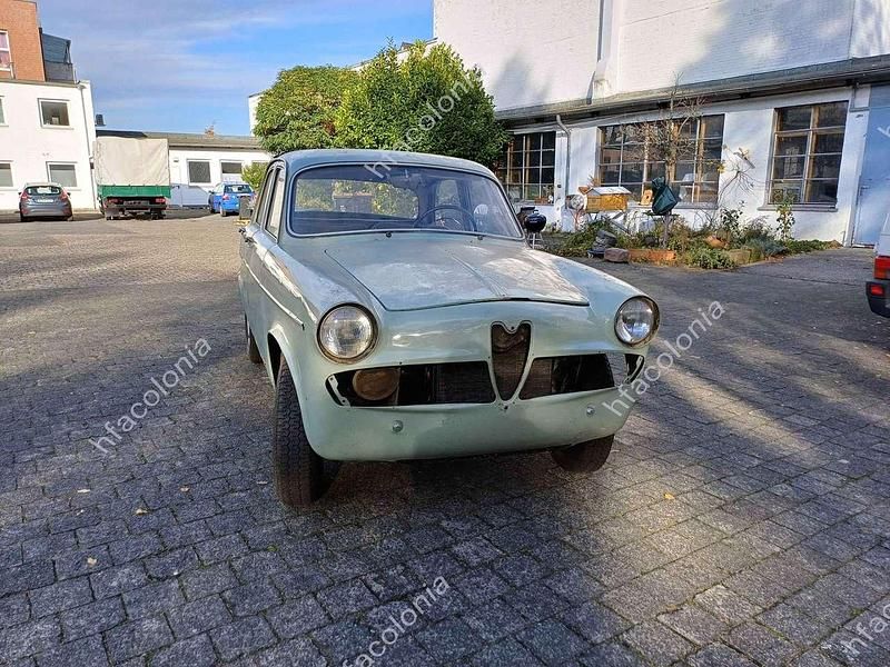 Grün Gebraucht 1962 Alfa Romeo Giulietta Ti Limousine | 10.999 € - Bild 1/4
