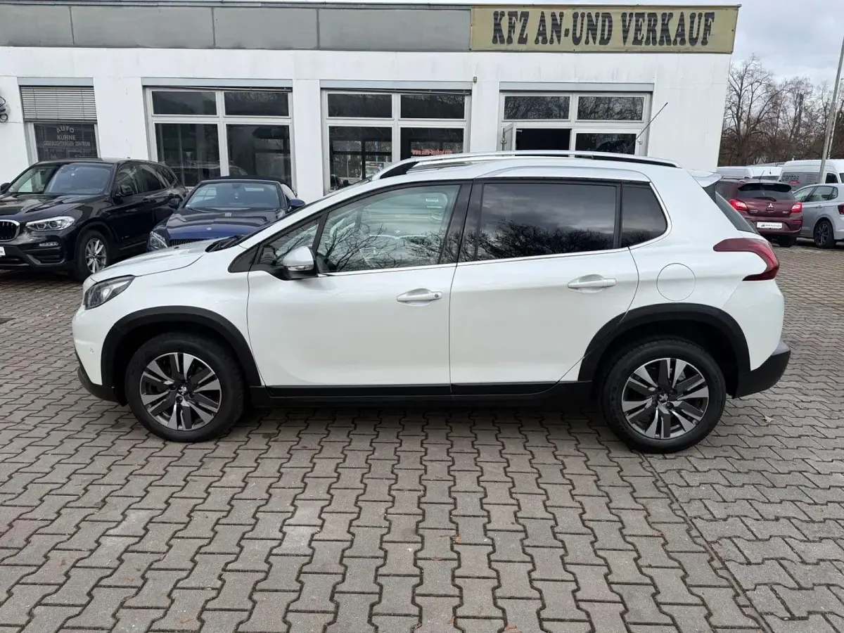 Gebraucht Peugeot 2008 110 PS (80 kW) 2017 Weiß SUV