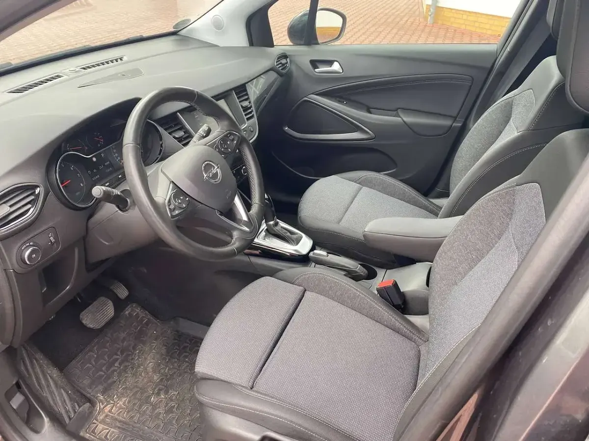 Gebraucht Opel Crossland Elegance 131 PS (96 kW) 2023 Vulkan grau SUV