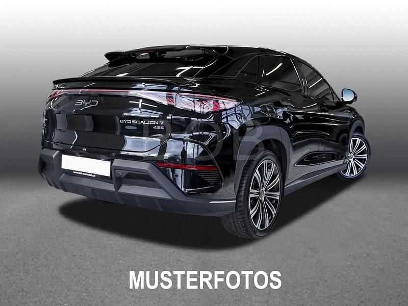 Neu BYD Sealion 7 Comfort 230 kW (313 PS) 2026 Grau SUV