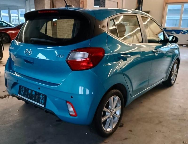 Gebraucht Hyundai i10 84 PS (61 kW) 2020 Blau Kleinwagen