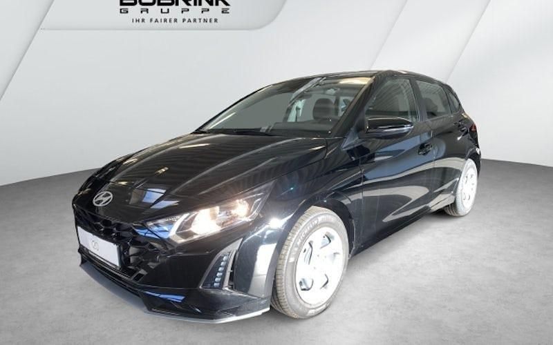 Neu Hyundai i20 Select 100 PS (73 kW) 2026 Schwarz Kleinwagen