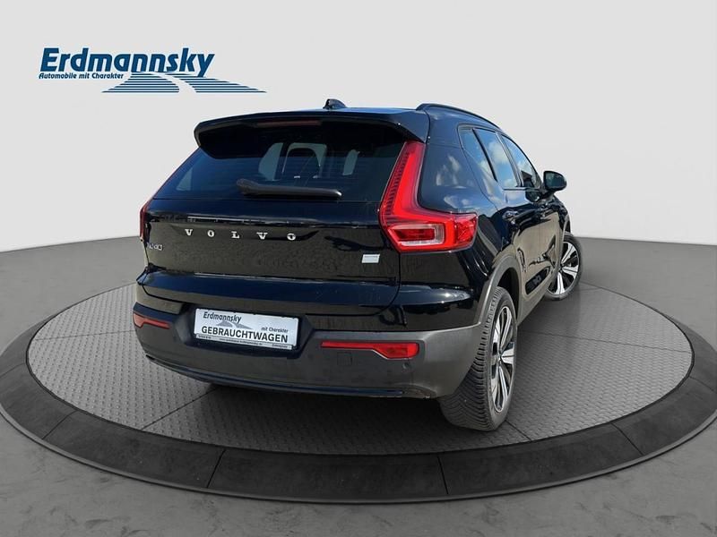 Second-hand Volvo XC40 Plus 169 kW (231 CP) 2023 Negru SUV