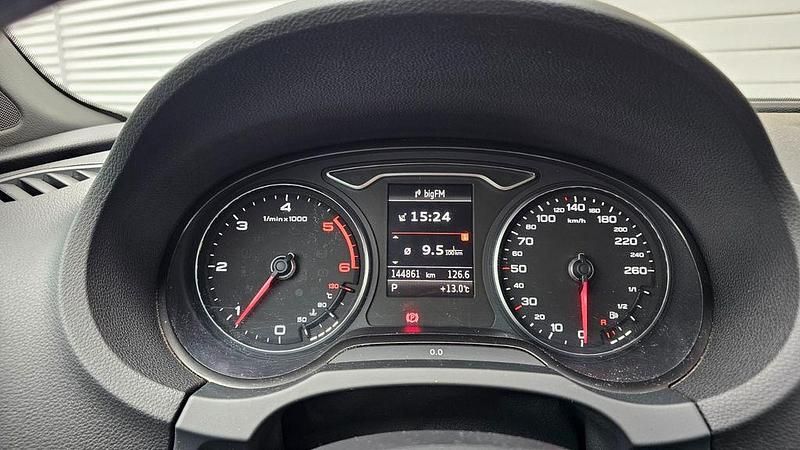 Gebraucht Audi A3 Cabriolet Sport 150 PS (110 kW) 2014 Schwarz Cabrio