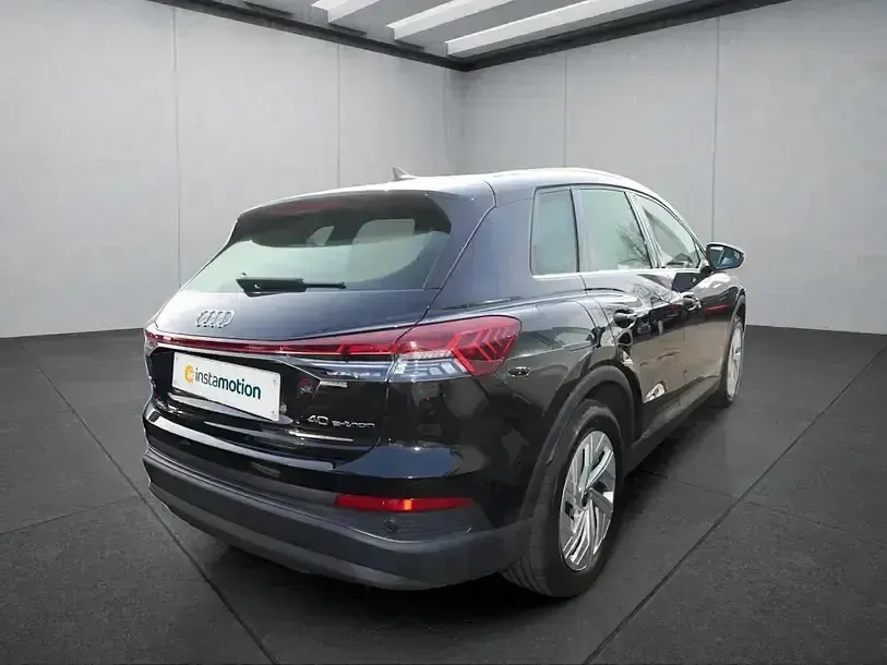 Gebraucht Audi Q4 e-tron S-Line 150 kW (204 PS) 2023 Schwarz SUV