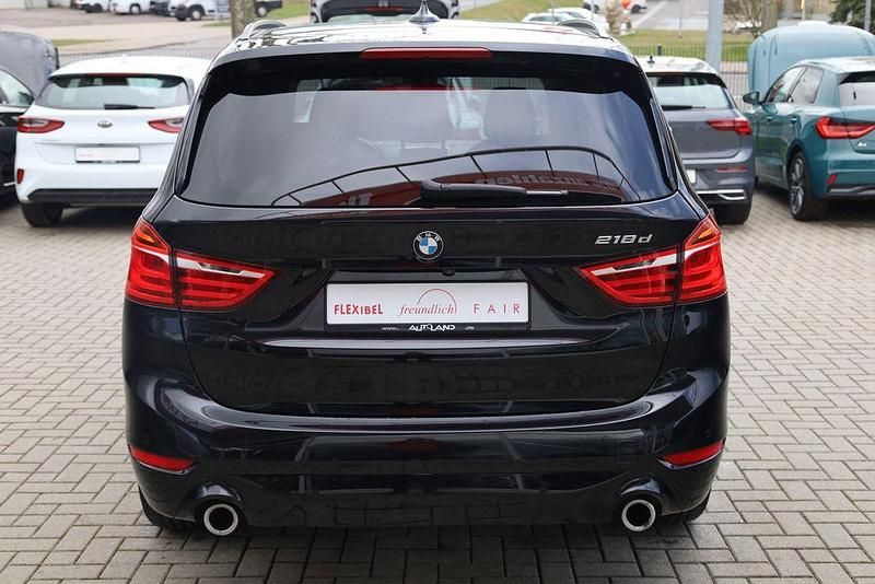 Gebraucht BMW 218 Gran Tourer Advantage 150 PS (110 kW) 2022 Schwarz Van / Kleinbus