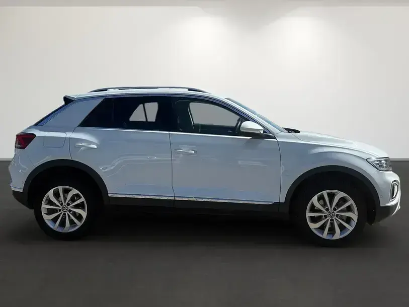 Second-hand VW T-Roc Style 150 CP (110 kW) 2024 Alb SUV