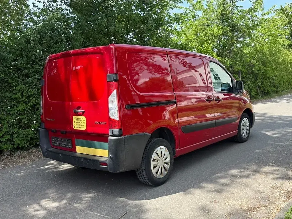 Gebraucht Peugeot Expert 128 PS (94 kW) 2015 Rot Van